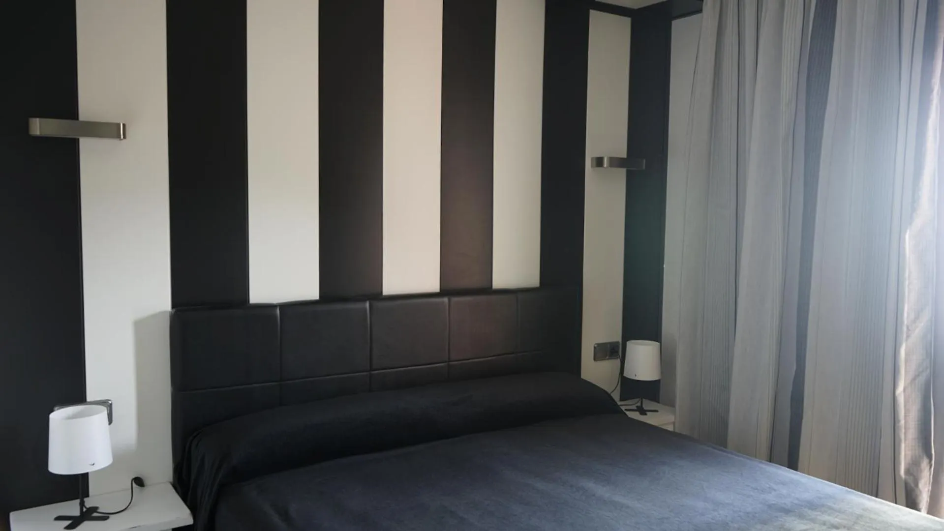 Apartamento Con Piscina Y Muy Luminoso L'Estartit Spain