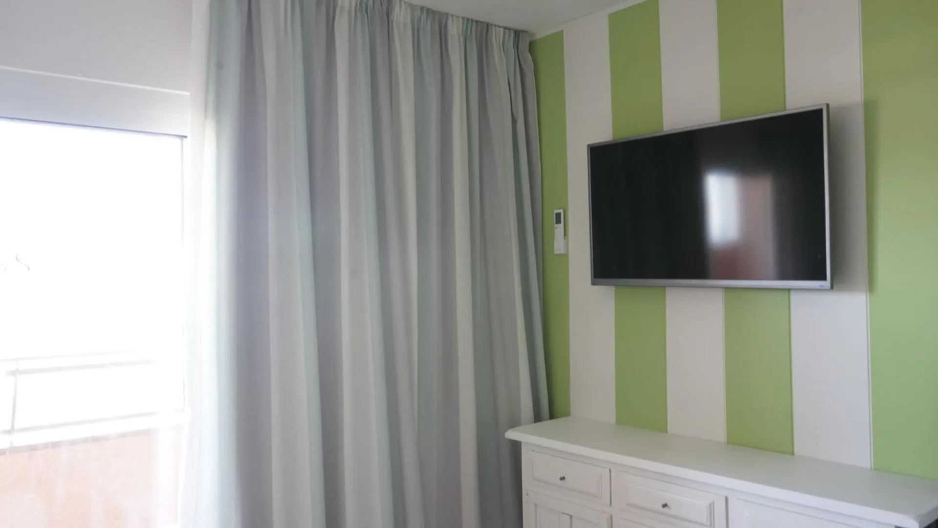 Apartamento Con Piscina Y Muy Luminoso L'Estartit 0*,